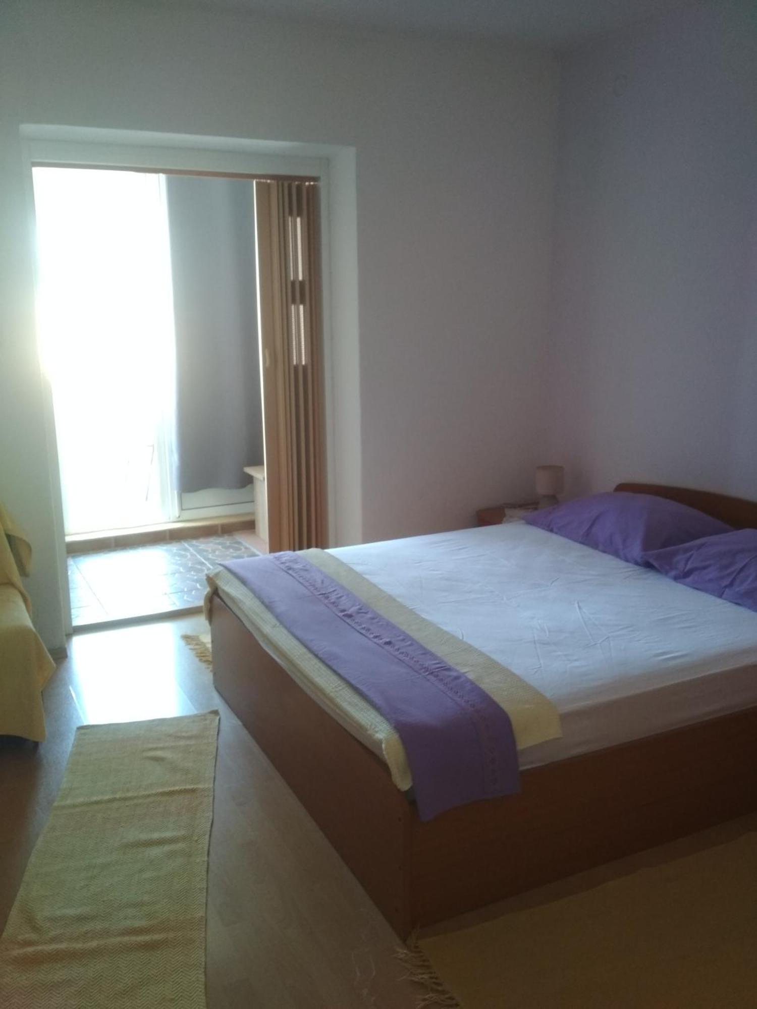 Apartmani Carevic Башка-Вода Экстерьер фото
