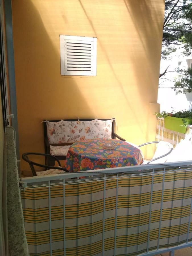 Apartmani Carevic Башка-Вода Экстерьер фото