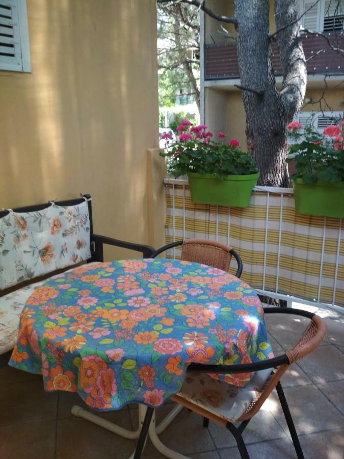 Apartmani Carevic Башка-Вода Экстерьер фото
